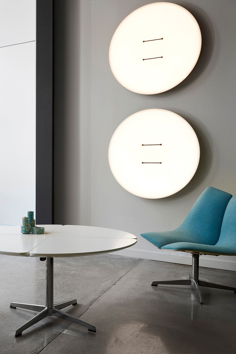 BUTTON CEILING/WALL