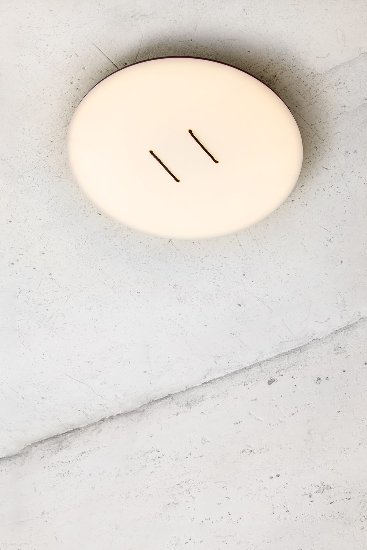 BUTTON CEILING/WALL