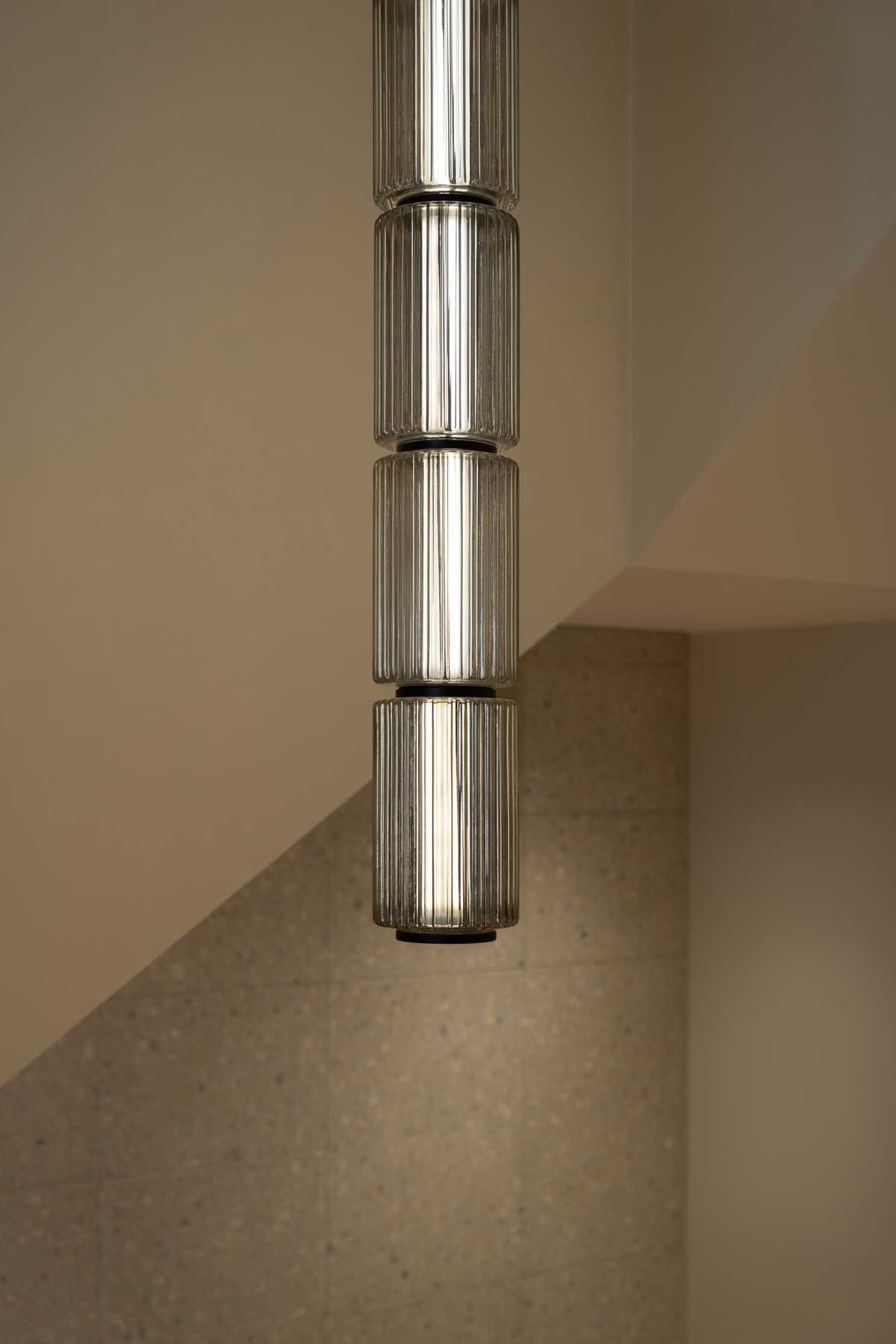 COLUMN PENDANT