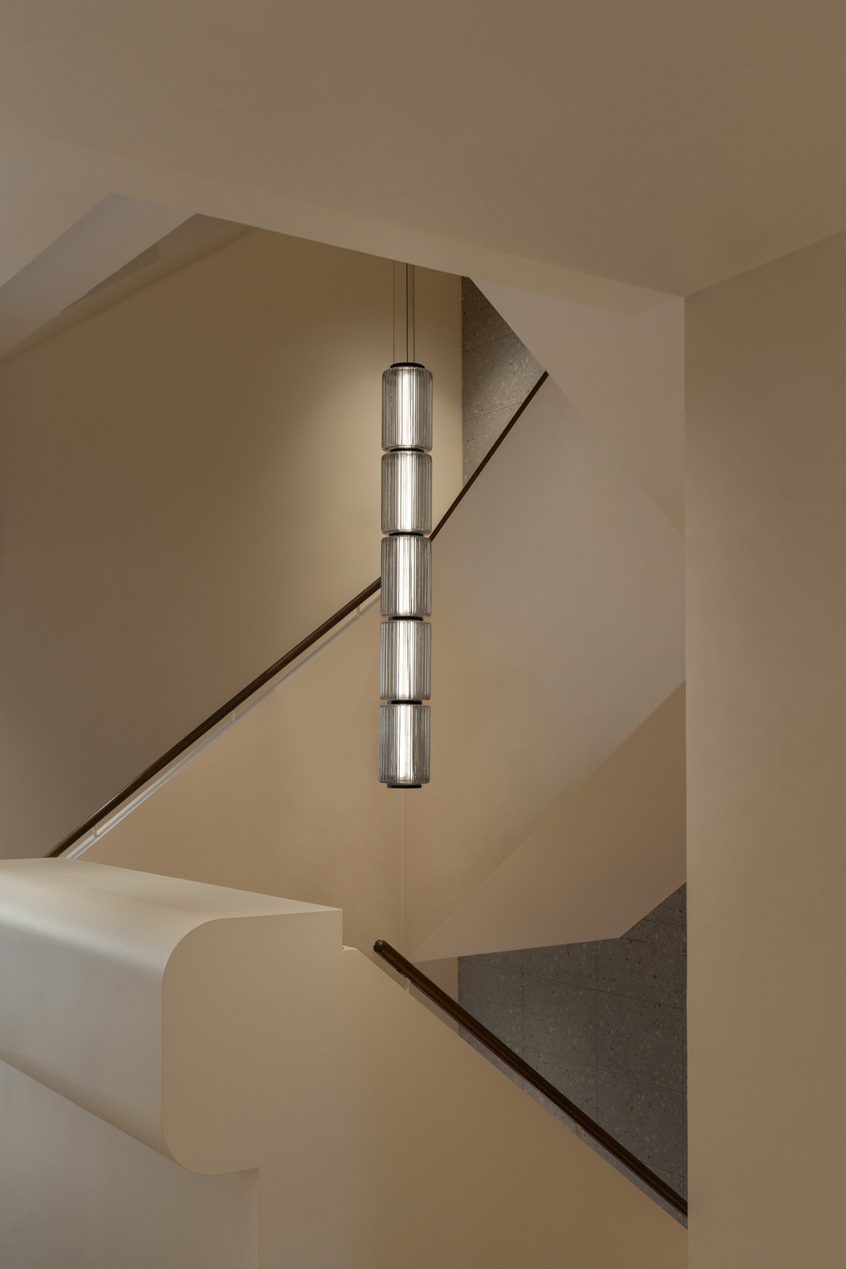 COLUMN PENDANT