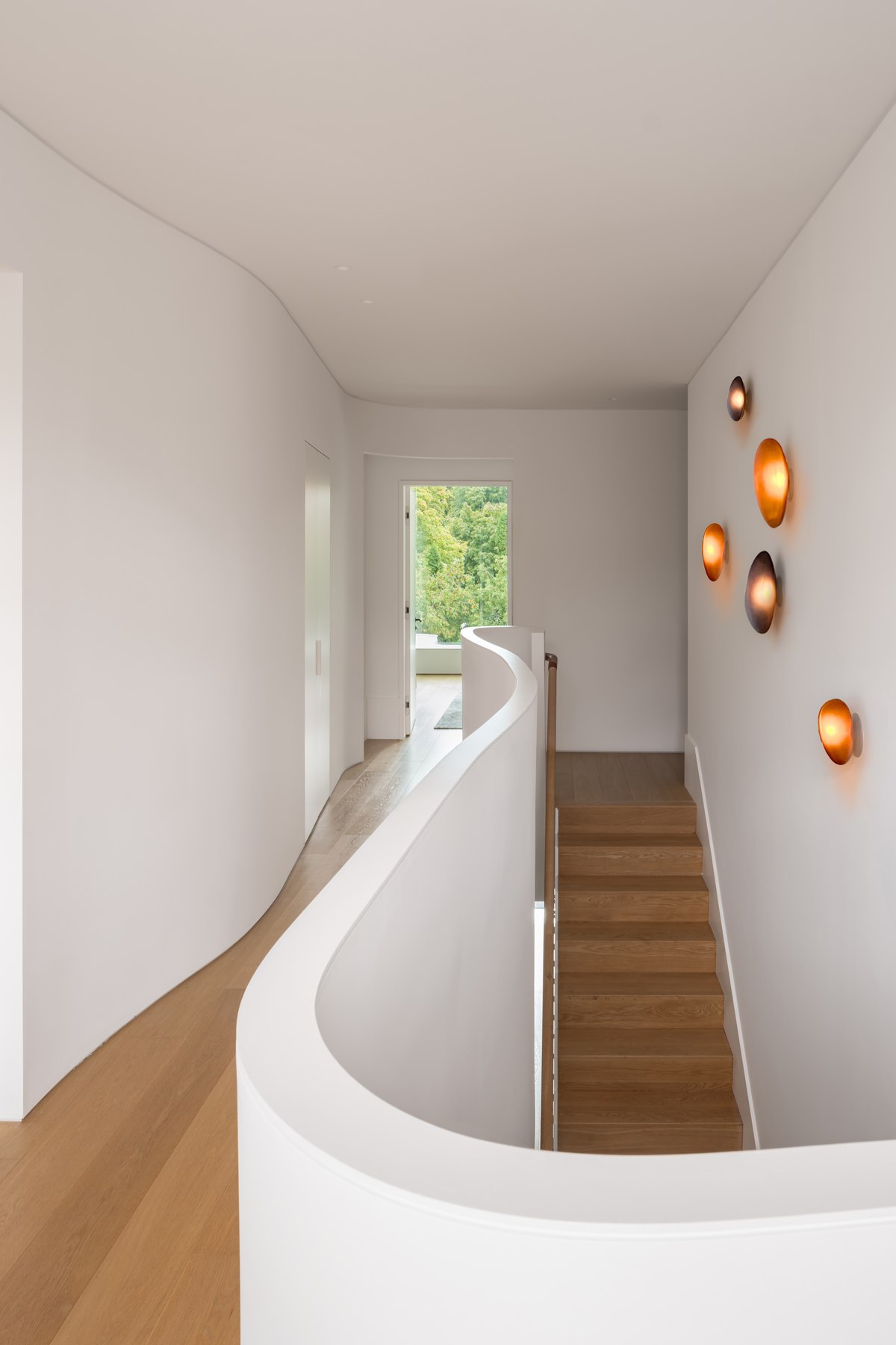 PEBBLE CEILING/WALL