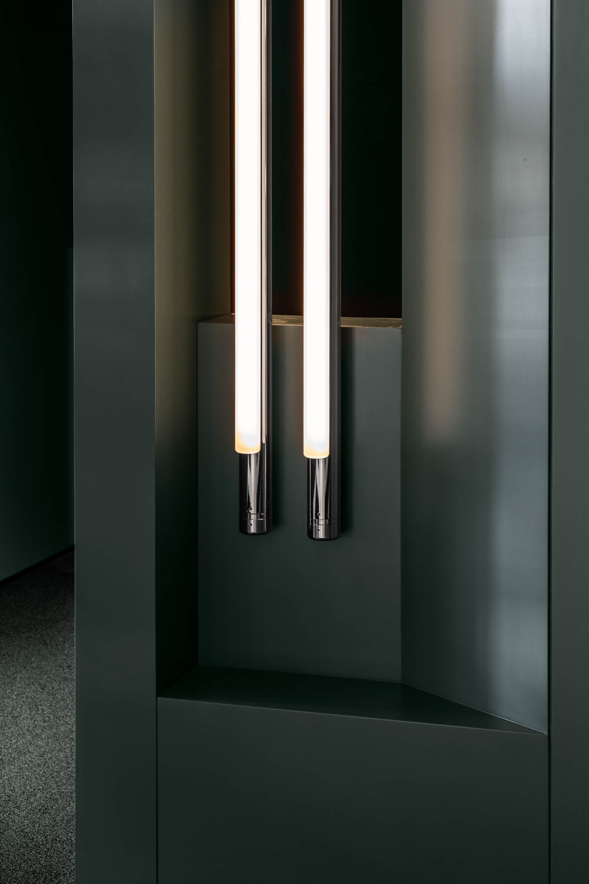 PIPELINE CEILING/WALL