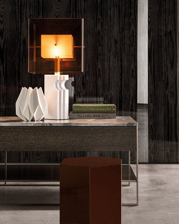 Calder "Bronze" Minotti — в интерьере