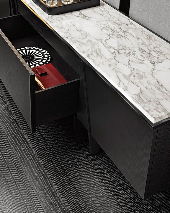 Easel Minotti — в интерьере
