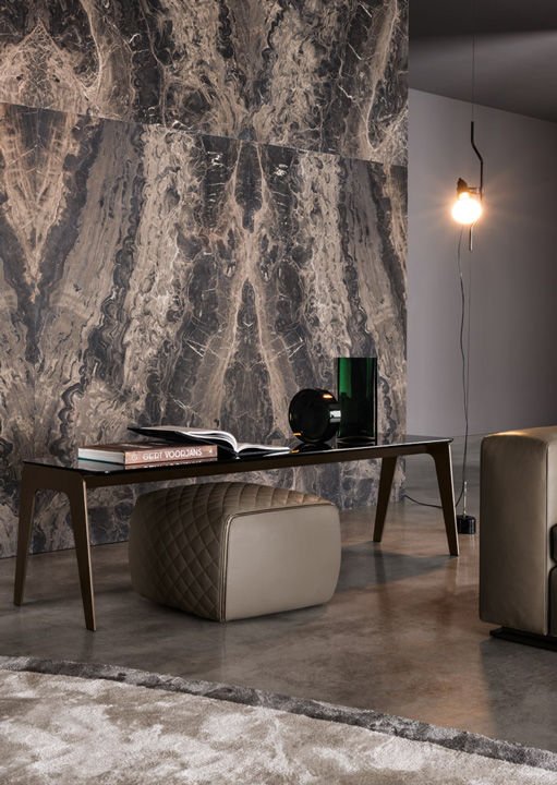 Kirk "Console" Minotti — в интерьере