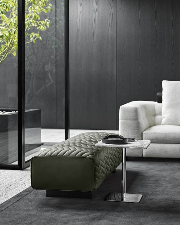 Quincy Chevron Minotti — вид сбоку