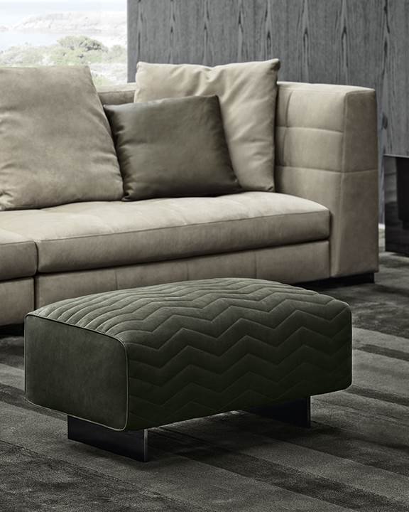 Quincy Chevron Minotti — в интерьере
