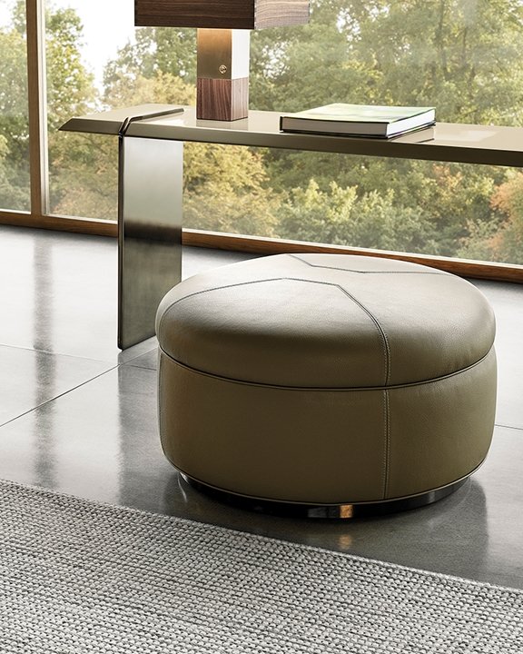 Tuffet Minotti — в интерьере